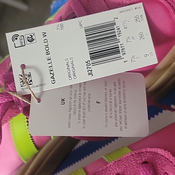 NIB Adidas Gazelle Pink and Green Women's Shoes Size 9 - Picture 2 of 5